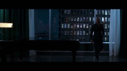 Marlon Wayans is a weird stripper!