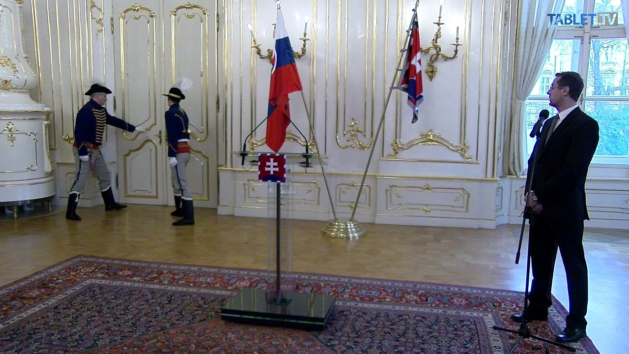 ZÁZNAM: Prezident Andrej Kiska poverí zostavením vlády Roberta Fica 