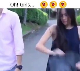 That's what's jealousy... Oh Girls Don't do this.