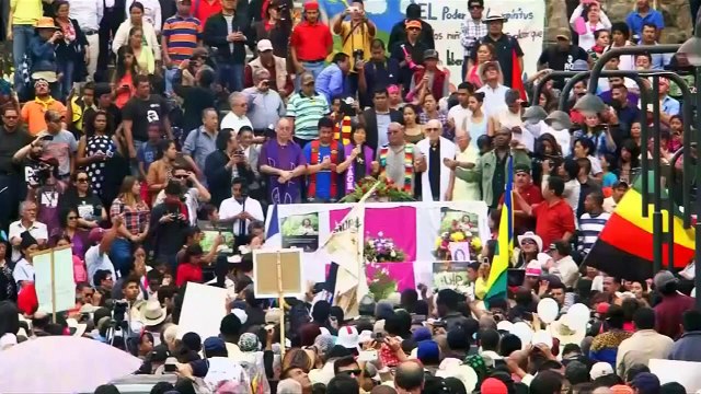 Thousands attend funeral of slain Honduran activist