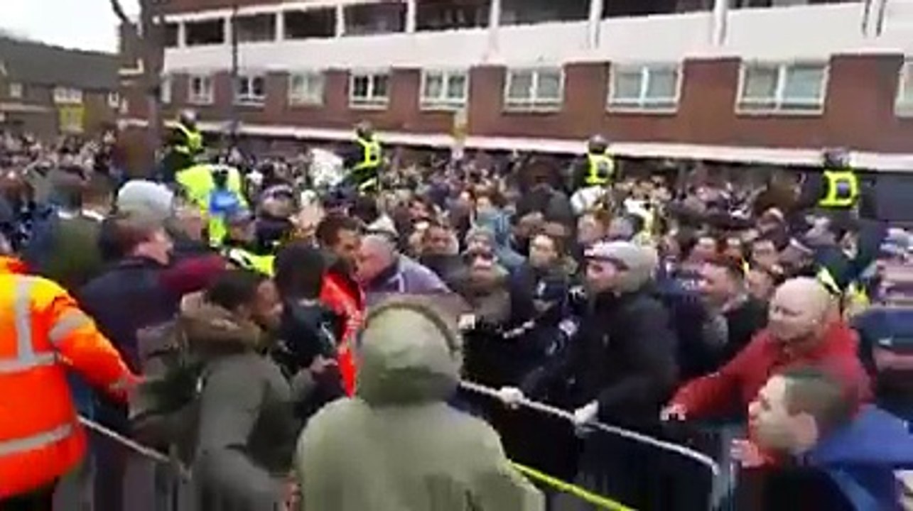 Tottenham - Arsenal   {RIOTS}