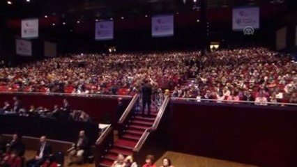 Davutoğlu'ndan Erkeklere Çağrı: "Kadına Şiddet Uygulayanı Gördüğünüzde Müdahale Edin"