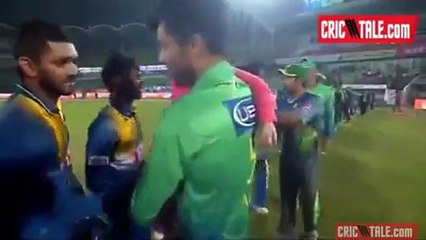 Check What Dilshan Asking From Shahid Afridi’s After the Match New Video 2016