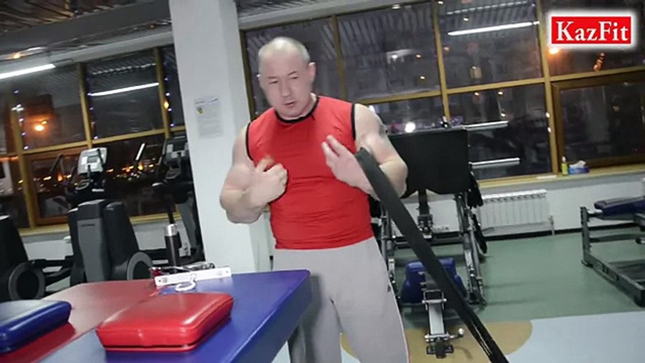 Kazfit-v2- Роман Кушьялов - чемпионская тренировка по армреслингу