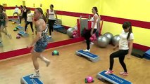 STEP аэробика в фитнес-студии Sports Art