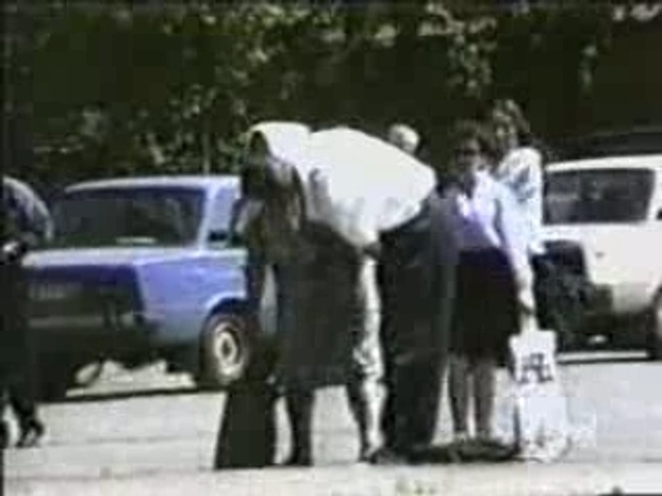 elle tien toujours debout la mémé