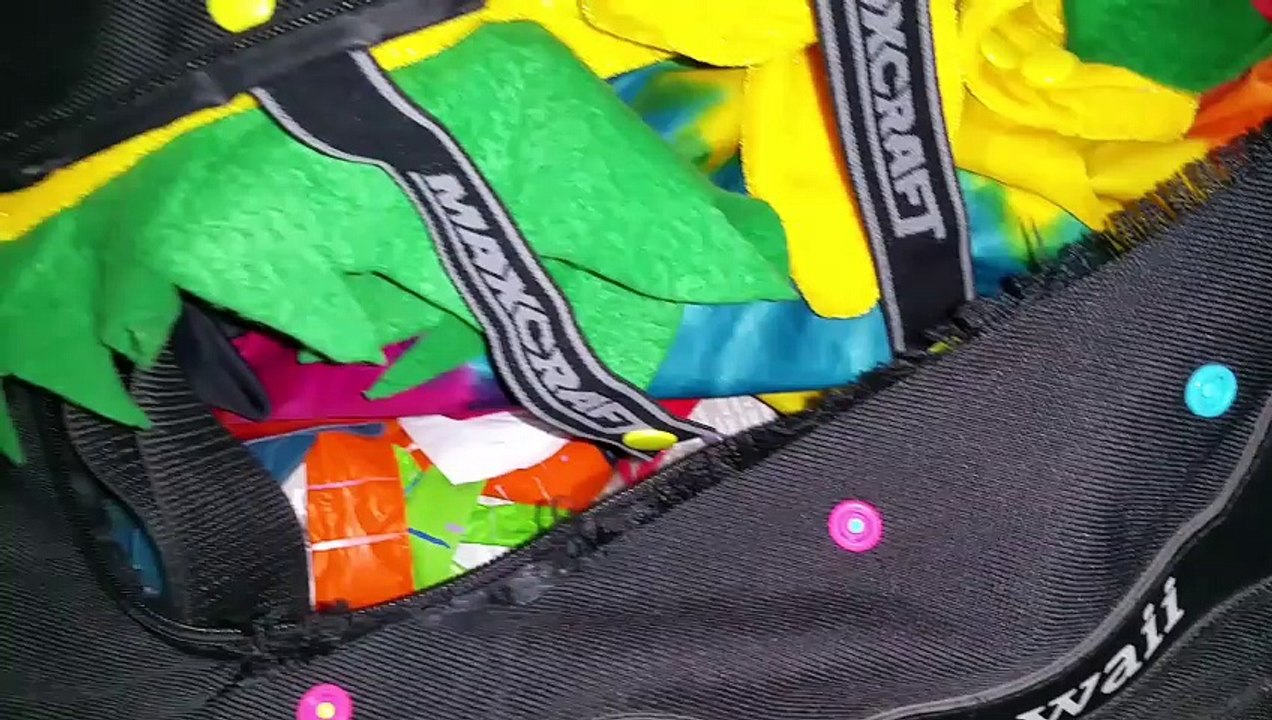 DIY broken zipper overnight bag or luggage repair or replacement using plastic T5 snap connectors and some garters