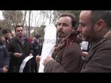 Report TV - Protesta te Liqeni, shoqërohen në komisariat tetë aktivistë