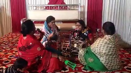 Indian Womens Singing DJ Wale Babo