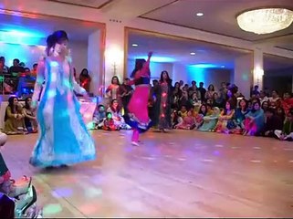 Pakistani Wedding MEhndi Night Girls Dance 2016