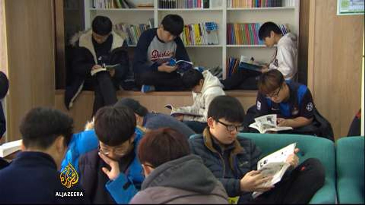Trying to wean South Korean kids from their phones