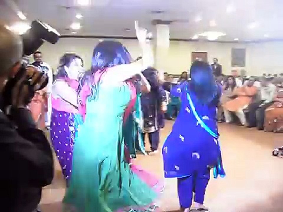 Neelam & Pithi - Dance - Getting Going