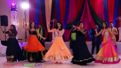 Pakistani Wedding Mehndi Night BEST Dance (FULL HD)