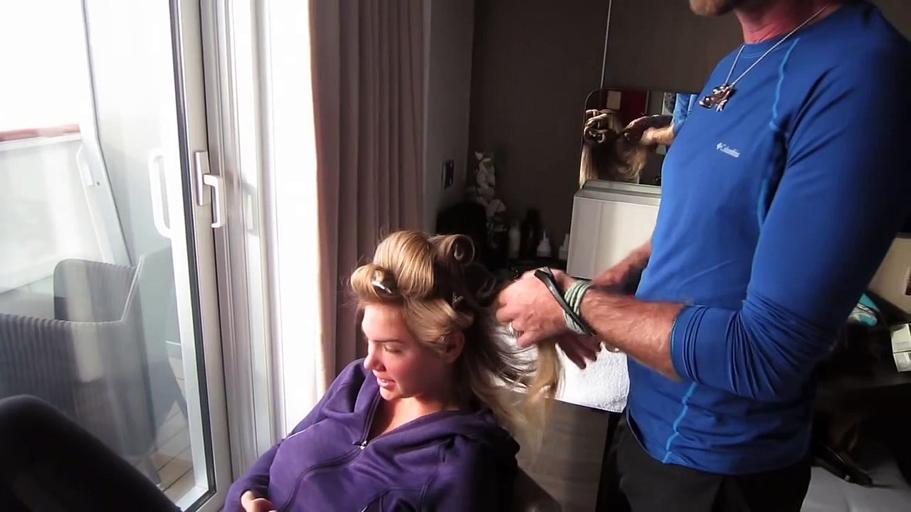 Kate Upton in Antarctica, SI Swimsuit 2013