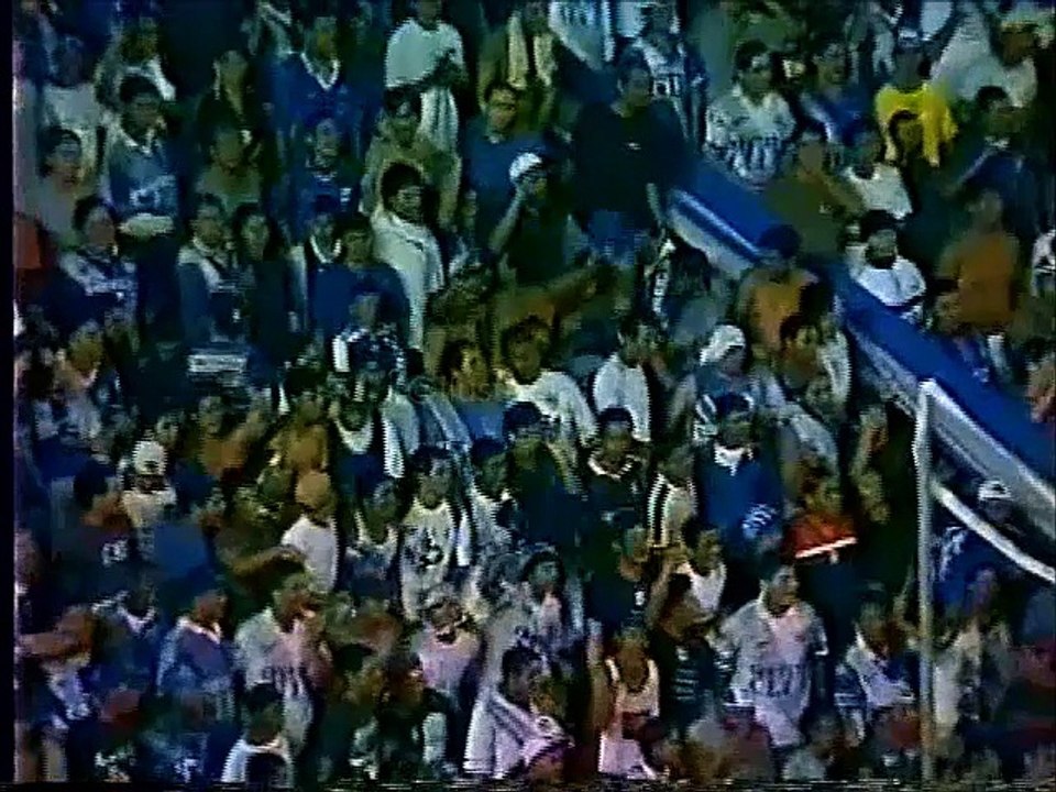 Emelec 1 - Santiago Wanderers 1 (CHI) - (Resumen del partido Libertadores 6 Marzo 2002)
