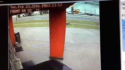 FedEx Driver Survives an EF-3 Tornado