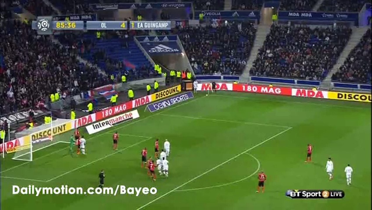 CSC sur corner de Ghezzal contre Guingamp