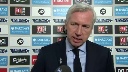 Crystal Palace 1-2 Liverpool: Alan Pardew says penalty decision tough to take