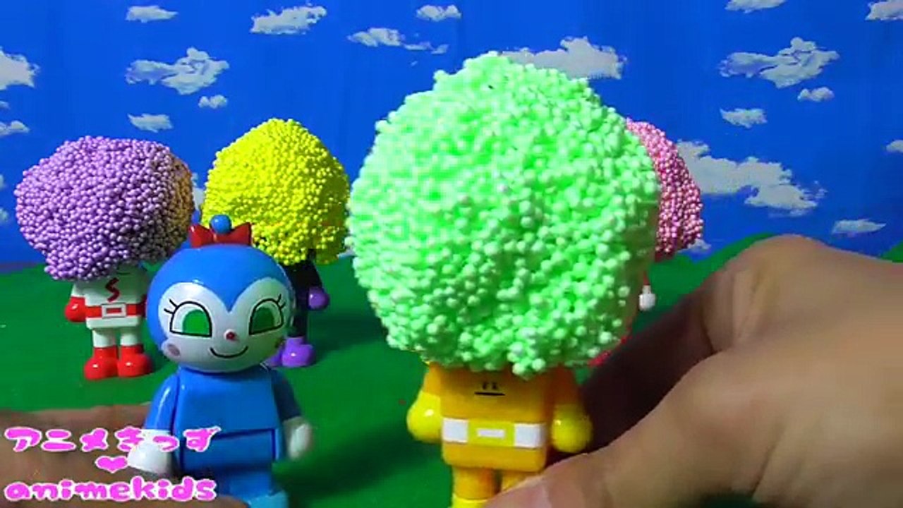 アンパンマン おもちゃ アニメ プレイフォーム の中に隠れてる物は？animekids アニメきっず animation Doraemon Anpanman Toy Playfoam