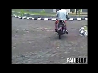-FAILS en Moto