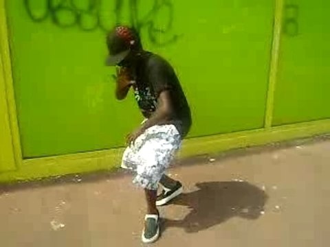 Larson en mode coupé décalé