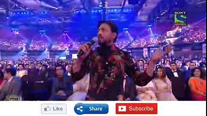 Tải video: OMG - Irrfan Khan fight with Shahrukh Khan (61st Filmfare awards 2016)