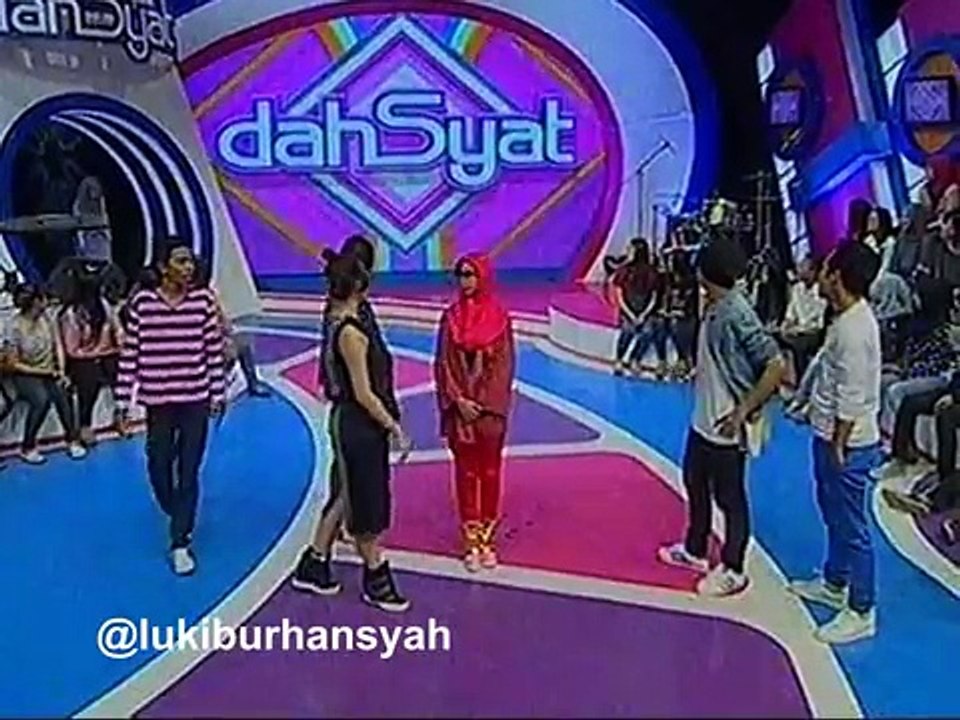 Ria Ricis (Adik Oki Setiana Dewi) Nge fans Terhadap Fatin, 16 9 15