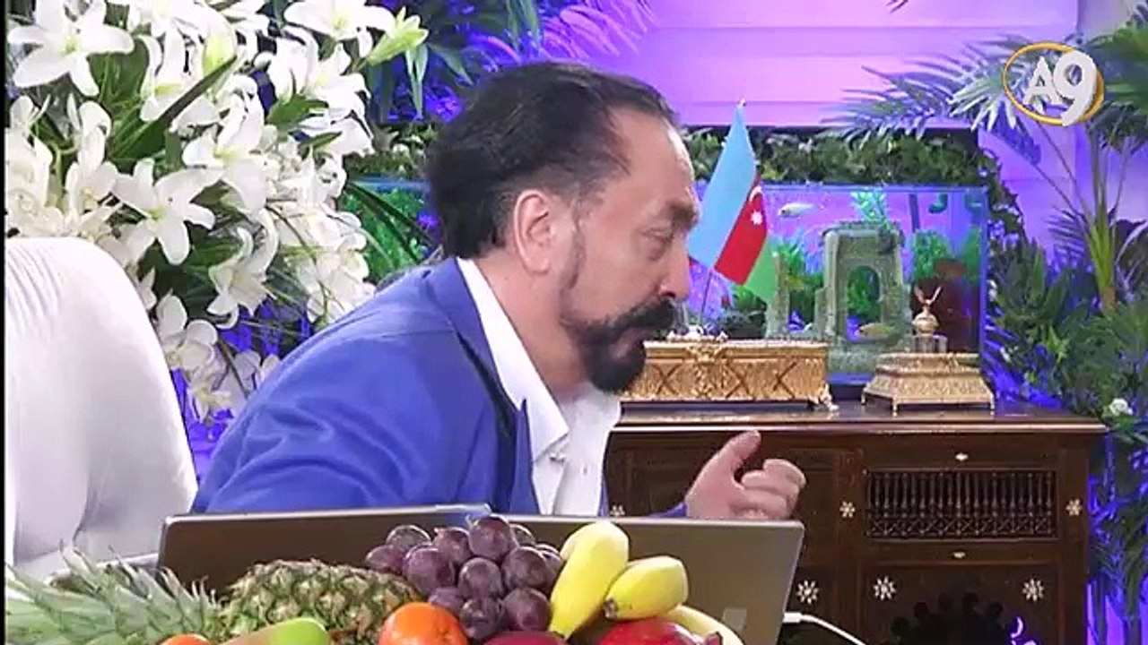 Hz. Mehdi (as)’ın talebelerinin herbirinin bir kılıcı (bilgisayarı) vardır. Kılıçlarının her birinde bin kelime yazılıdır.