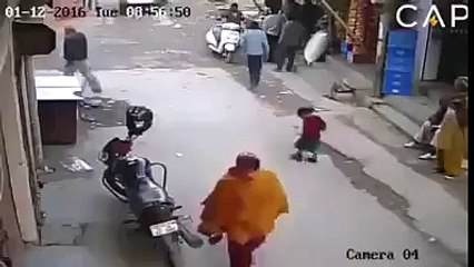 بے شک جسے اللہ بچائے اسے کائنات کی کوئی چیز نہیں مار سکتی