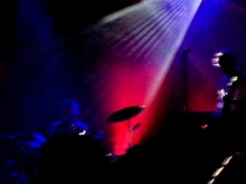 Blonde Redhead @ Paris, Spring And By Summer Fall 1/3