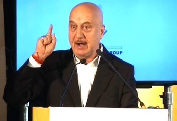 Anupam Kher's AWESOME Speech!