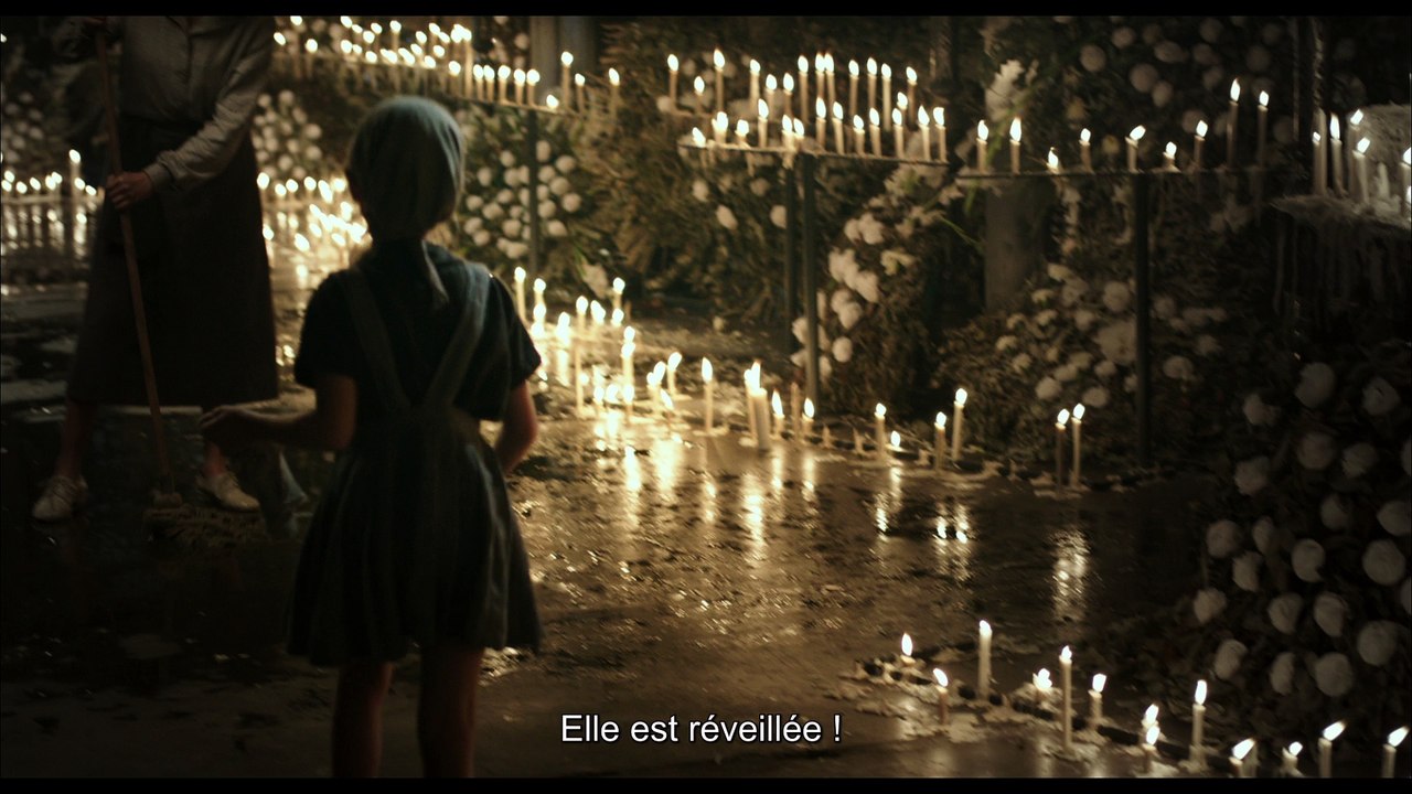 Eva ne dort pas, bande annonce, sortie le 6 avril 2016