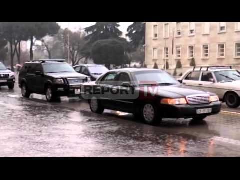 Report TV - Drejtësi nga ekspertët apo politika? Meta takon Lu e Vlahutin në Kryesi