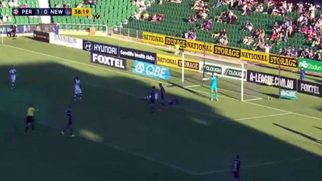 Hard Crash ● Perth Glory FC vs Newcastle Jets ● Australian A-League 07-03-2016 HD
