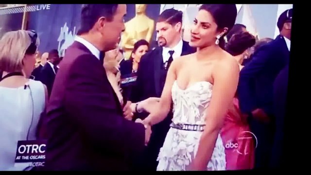 Priyanka Chopra at Oscars 2016 Red carpet - 88th Academy Awards