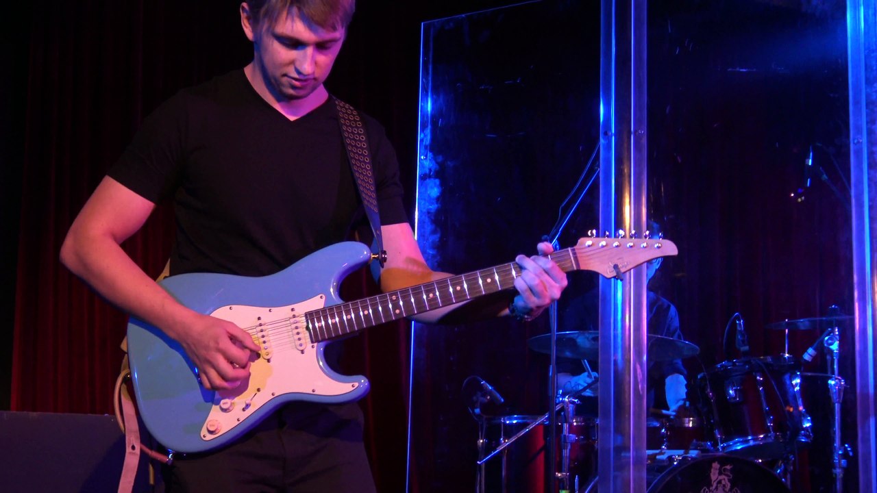 Intro-1 «Москва» А.Бон (Москва, «16 тонн», 6.03.2016) (Marina White)