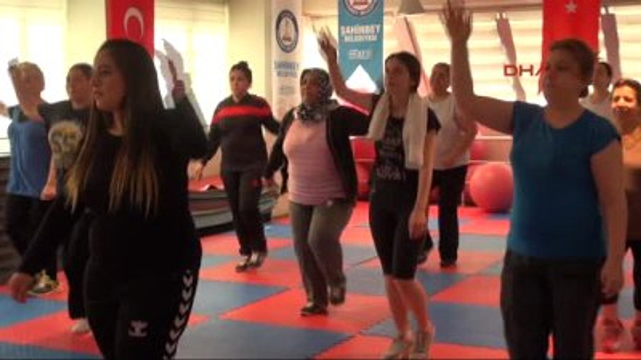Gaziantep'te Kadınlar Taciz ve Kapkaça Karşı Tekvando Öğreniyor