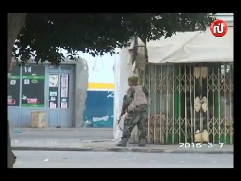 فيديو شاهد المواجهات بين الجيش و الارهابيين استمع جيدا ماذا قال أحد الجنود للارهابيين