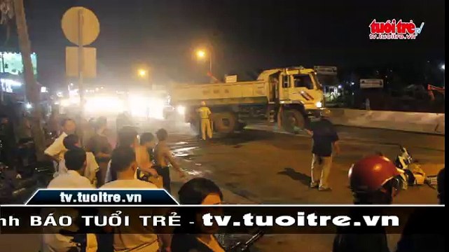 Xe cơ giới cán chết người rồi bỏ trốn