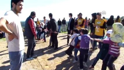 Adana'da Suriyeli Yetim Öğrenciler Eğlendi
