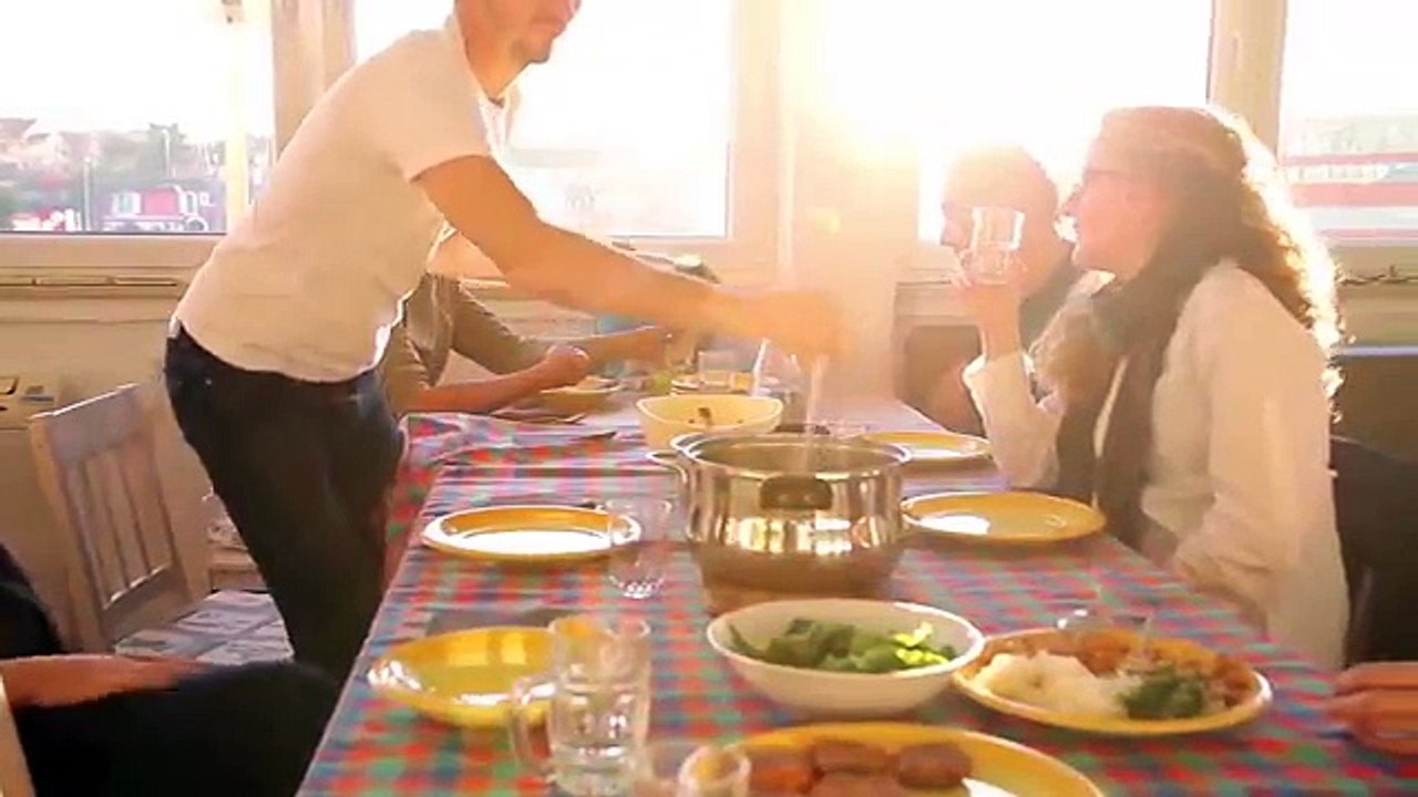 Eat Fat, Get Thin Book Trailer (News World)