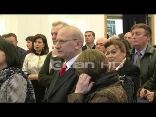 BASHA ME MESUESIT:QEVERIA DEGRADOI SISTEMIN ARSIMOR