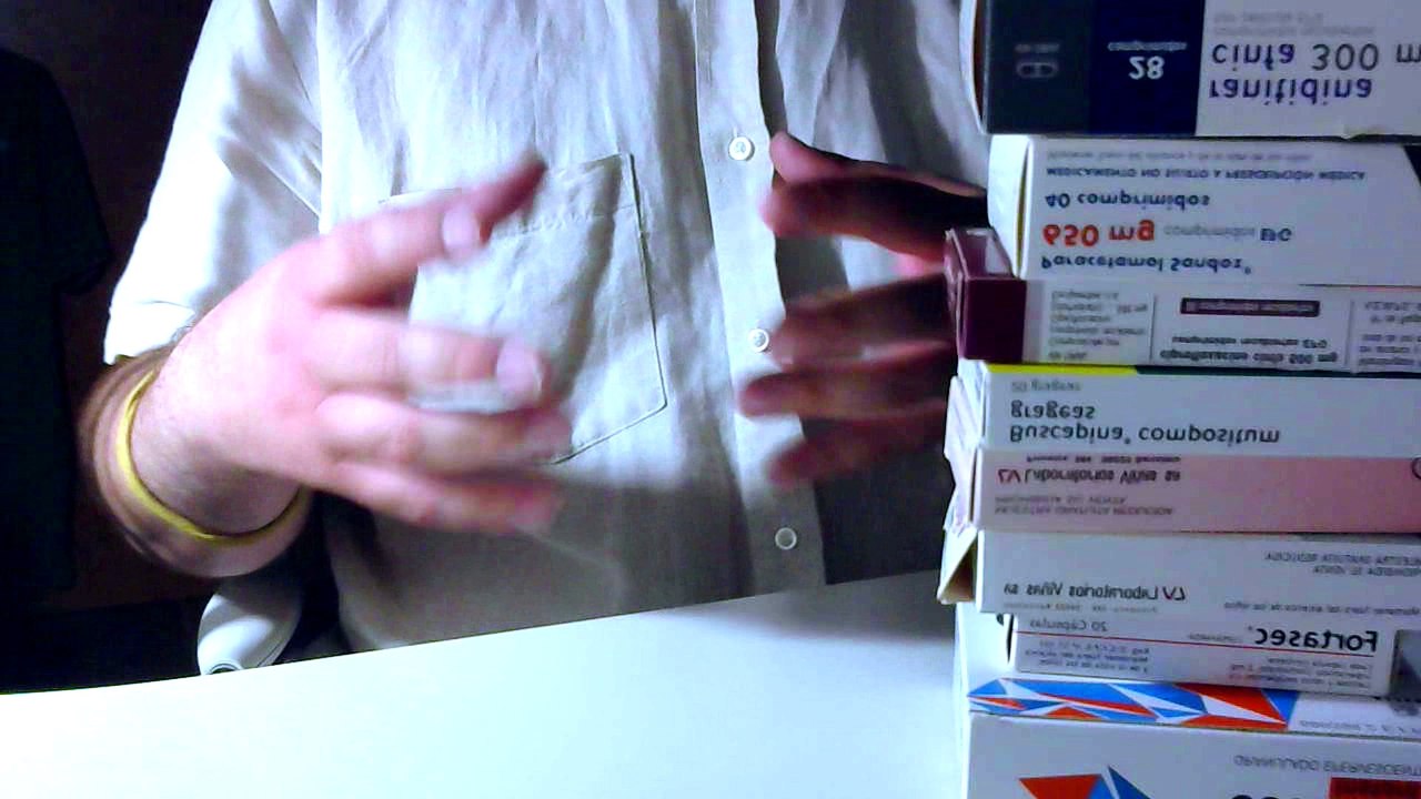 ASMR Spanish Doctor Roleplay Whispered Español