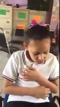 Cet enfant handicapé fait une reprise de I will always love you comme vous ne l'aviez jamais entendue. Waouh !