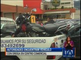 Autoridades encuentran vehículo con droga en centro comercial de Quito