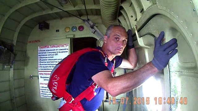 Вот так вот мы приобщились к парашютному спорту