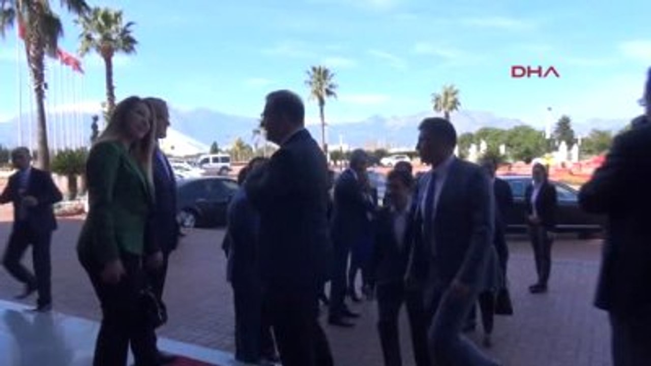 Antalya'da Kadınlar Şiddetten Çok Barınma Sorunu Yaşıyor