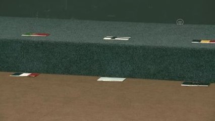 Davutoğlu, Türkiye-Ab Zirvesi Sonrası, Aile Fotoğrafı Çekimine Katıldı (2)