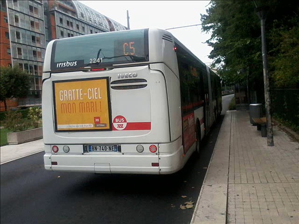 Sound Bus Irisbus Citelis 18 n°2241 du réseau TCL - Lyon sur la ligne C5