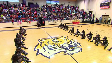 Bring It!: Makiahs First Solo (S3, E2) | Lifetime